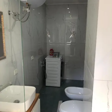 Sweet Wilson Square * Tirana