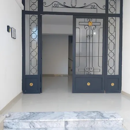 Sweet Wilson Square Tirana