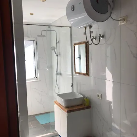 Sweet Wilson Square Tirana