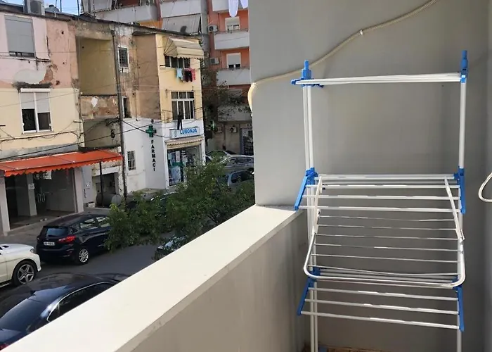 Sweet Wilson Square Tirana